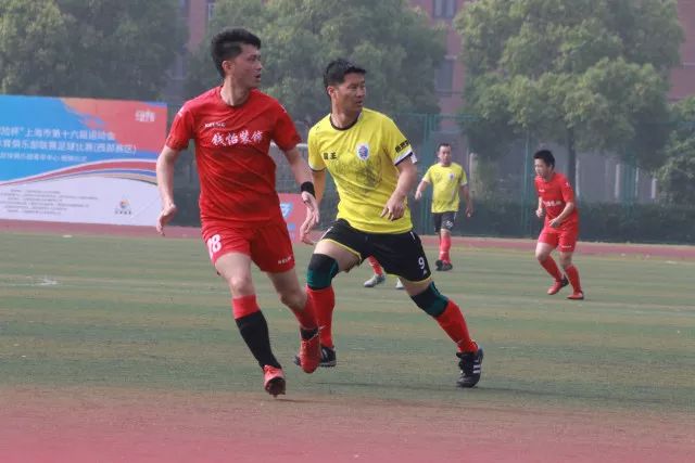 周琦31分曾凡博28+10首钢大胜福建 广东胜广州