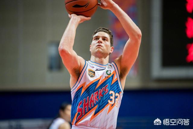 班凯罗三双魔术克鹈鹕 库兹马31分奇才胜国王